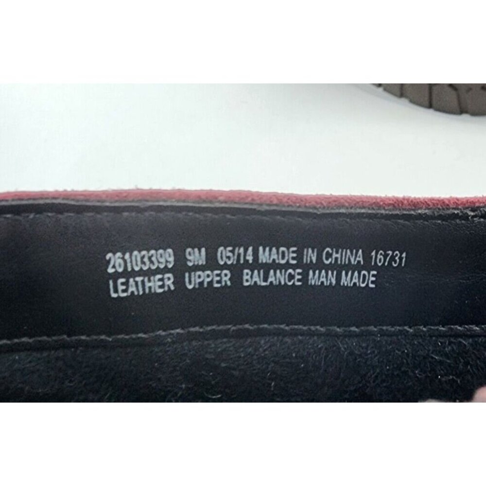 CLARKS Womens Mission Parker Size 6.5 Block Heel Bootie Burgundy Leather Suede 9 - Picture 10 of 10